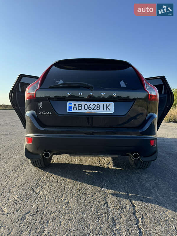 Внедорожник / Кроссовер Volvo XC60 2012 в Баре