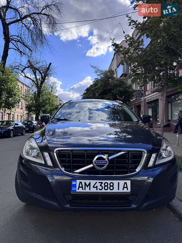 Внедорожник / Кроссовер Volvo XC60 2012 в Житомире