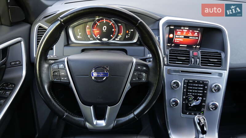 Внедорожник / Кроссовер Volvo XC60 2017 в Львове фото 32 Внедорожник / Кроссовер Volvo XC60 2017 в Львове