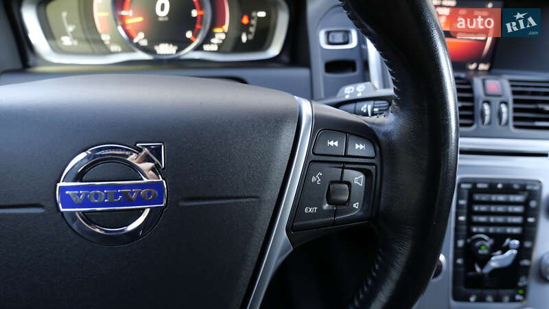 Внедорожник / Кроссовер Volvo XC60 2017 в Львове фото 33 Внедорожник / Кроссовер Volvo XC60 2017 в Львове