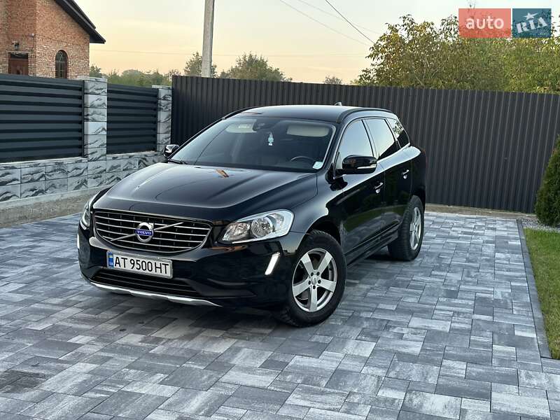 Внедорожник / Кроссовер Volvo XC60 2016 в 