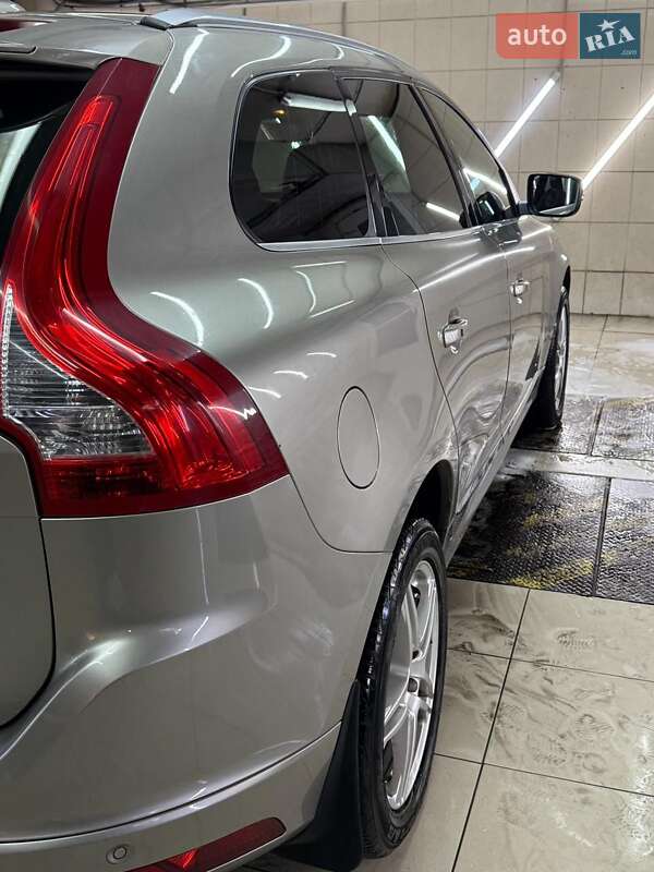 Внедорожник / Кроссовер Volvo XC60 2016 в Одессе