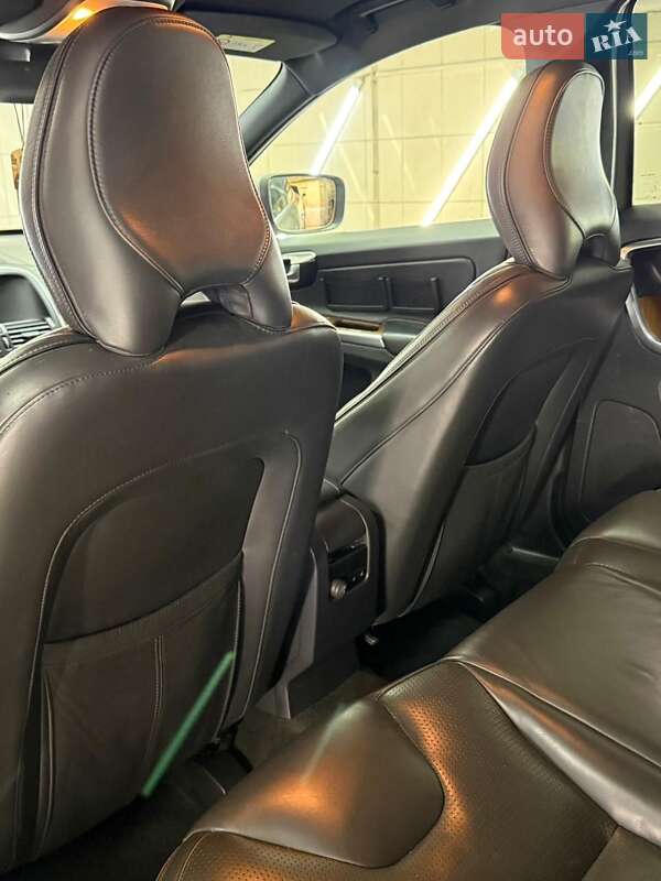 Внедорожник / Кроссовер Volvo XC60 2016 в Одессе