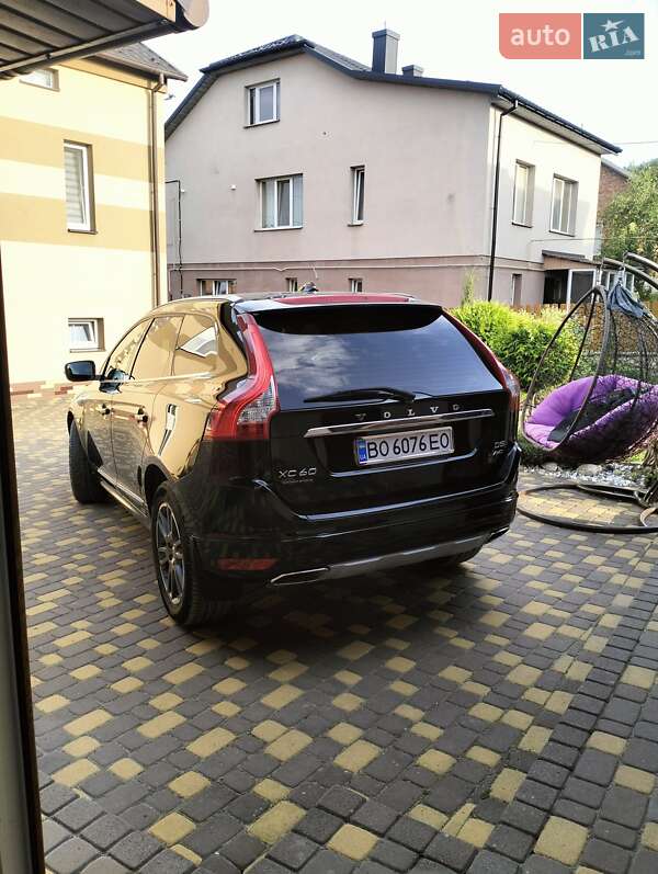 Внедорожник / Кроссовер Volvo XC60 2016 в Бережанах
