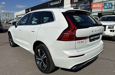 Внедорожник / Кроссовер Volvo XC60 2018 в 