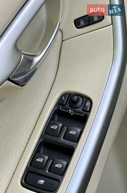 Внедорожник / Кроссовер Volvo XC60 2012 в 