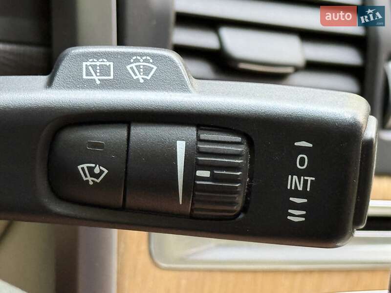 Внедорожник / Кроссовер Volvo XC60 2012 в Киеве