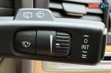 Внедорожник / Кроссовер Volvo XC60 2012 в 