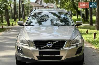 Внедорожник / Кроссовер Volvo XC60 2012 в 