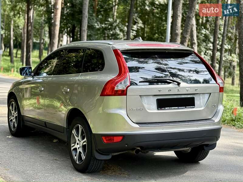 Внедорожник / Кроссовер Volvo XC60 2012 в Киеве