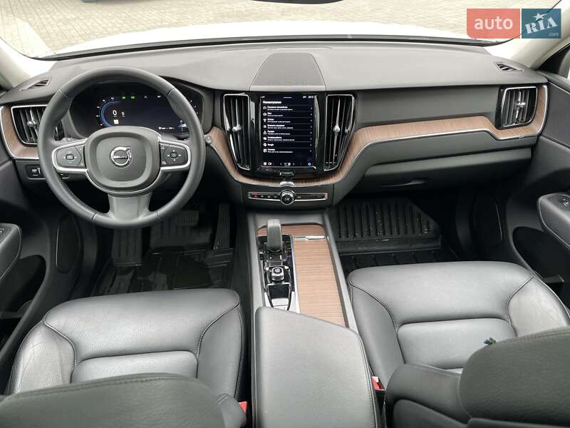 Внедорожник / Кроссовер Volvo XC60 2022 в Днепре