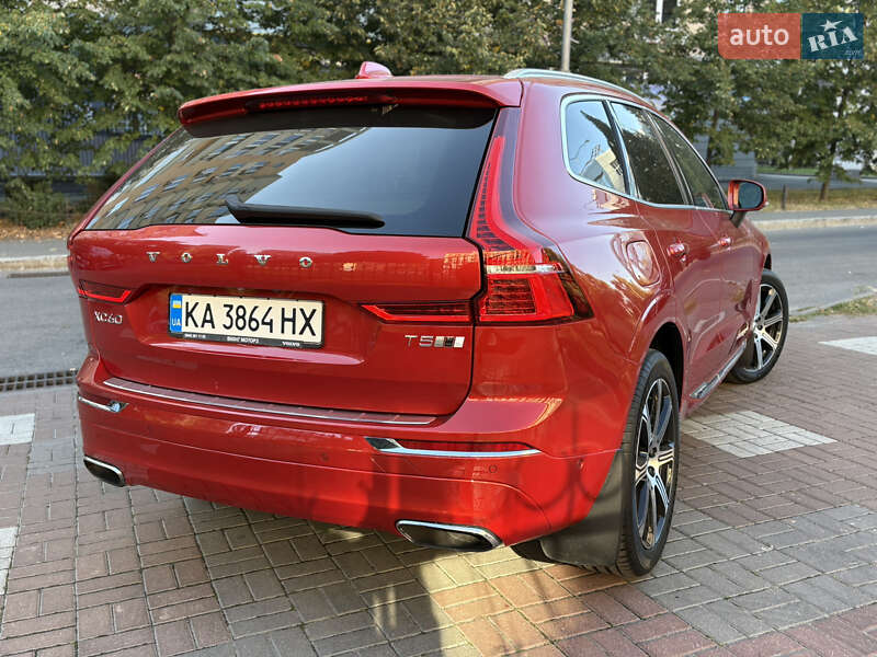 Внедорожник / Кроссовер Volvo XC60 2018 в Киеве