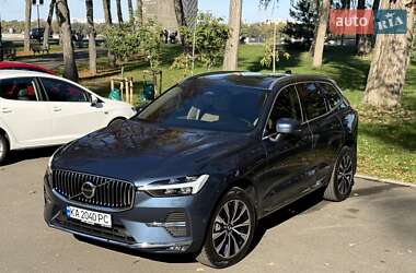 Позашляховик / Кросовер Volvo XC60 2023 в 