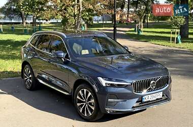 Позашляховик / Кросовер Volvo XC60 2023 в 