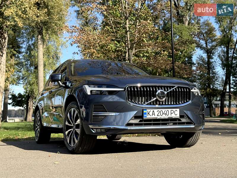 Внедорожник / Кроссовер Volvo XC60 2023 в Киеве