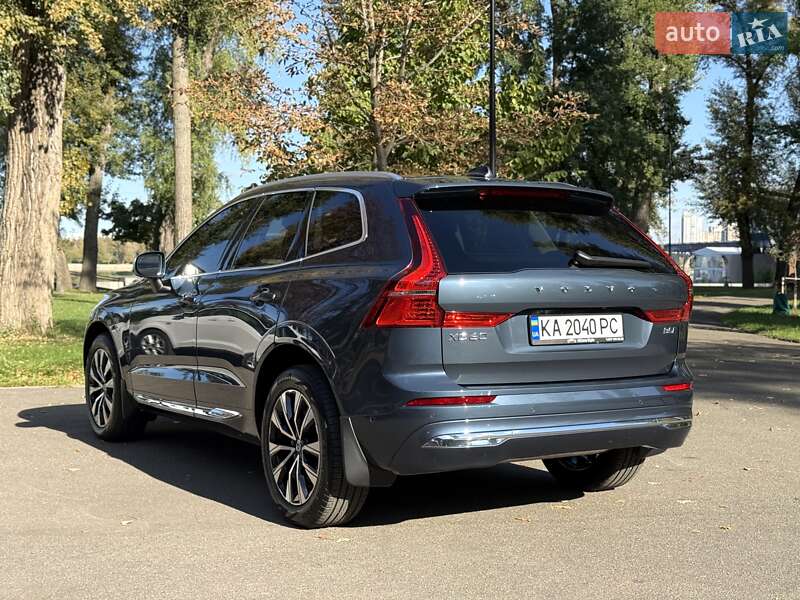 Внедорожник / Кроссовер Volvo XC60 2023 в Киеве