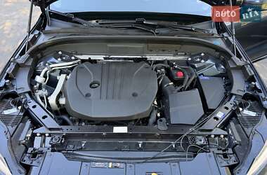Позашляховик / Кросовер Volvo XC60 2023 в 