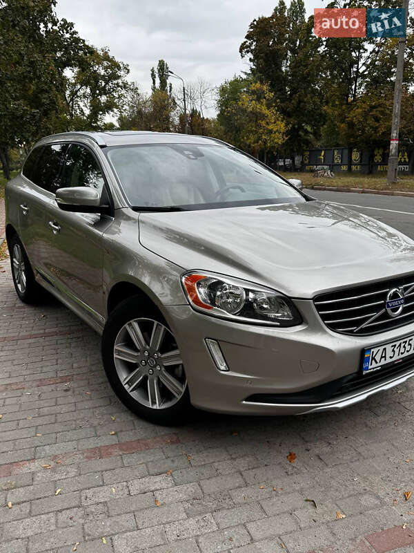Внедорожник / Кроссовер Volvo XC60 2015 в Киеве