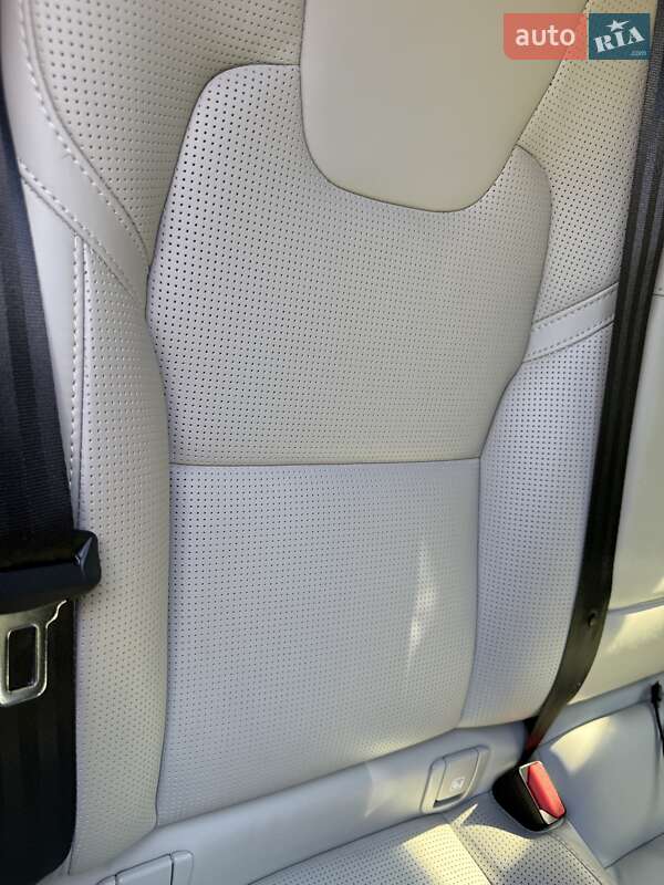 Внедорожник / Кроссовер Volvo XC60 2020 в Днепре