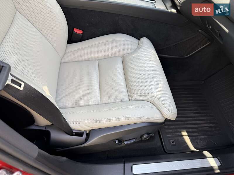 Внедорожник / Кроссовер Volvo XC60 2020 в Днепре