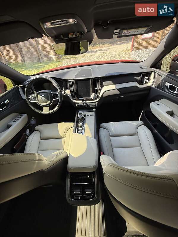 Внедорожник / Кроссовер Volvo XC60 2020 в Днепре