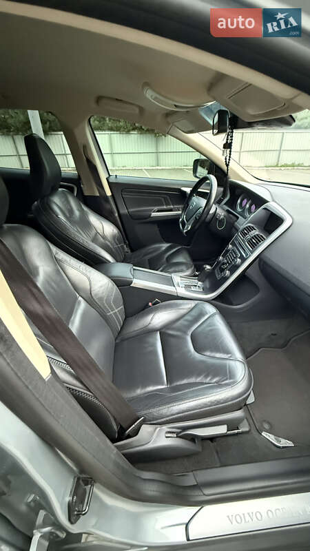 Внедорожник / Кроссовер Volvo XC60 2011 в Луцке