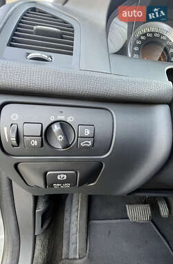 Внедорожник / Кроссовер Volvo XC60 2011 в 