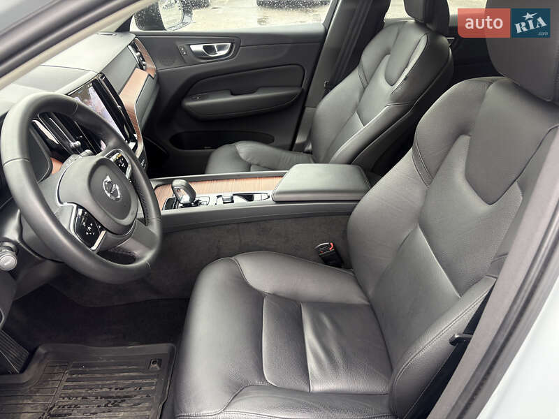 Позашляховик / Кросовер Volvo XC60 2023 в Дніпрі фото 15 Позашляховик / Кросовер Volvo XC60 2023 в Дніпрі