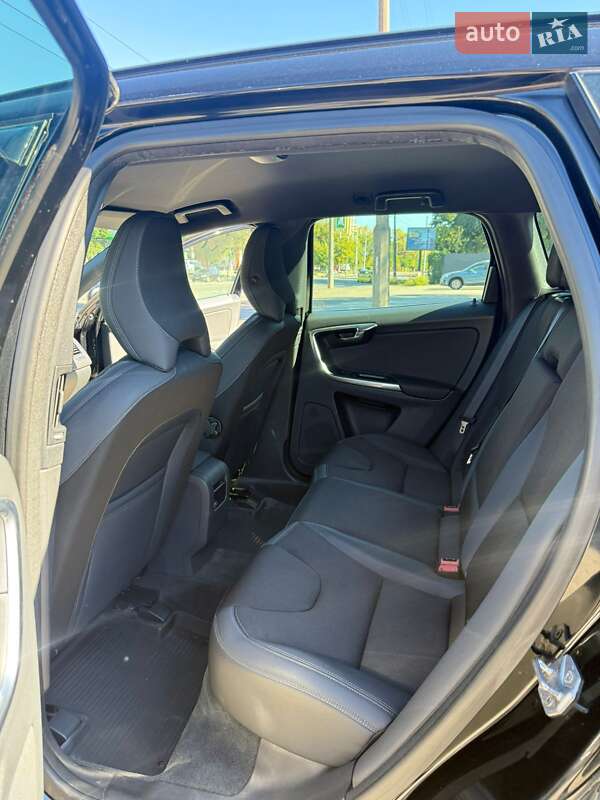 Внедорожник / Кроссовер Volvo XC60 2013 в Киеве фото 17 Внедорожник / Кроссовер Volvo XC60 2013 в Киеве