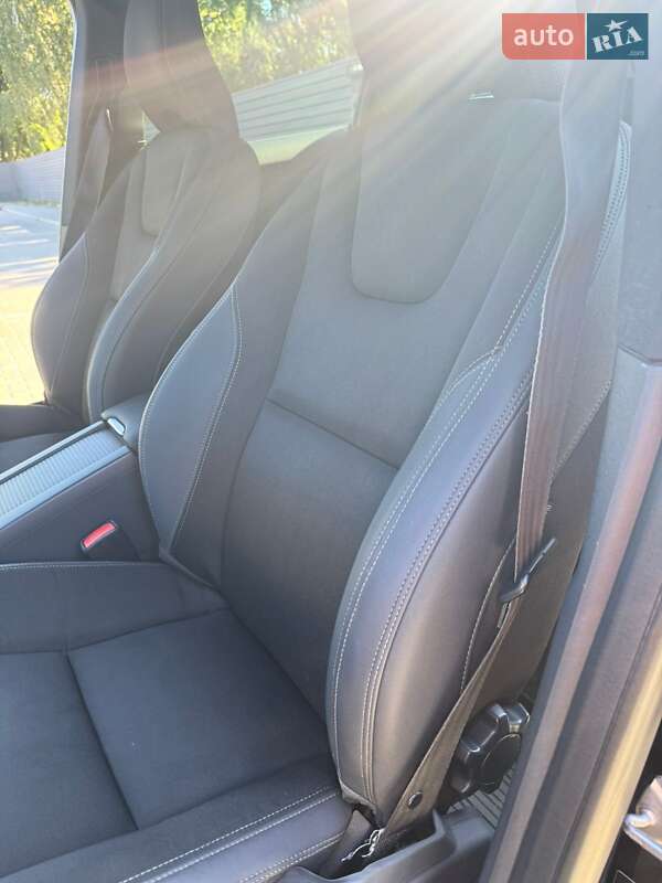 Внедорожник / Кроссовер Volvo XC60 2013 в Киеве фото 15 Внедорожник / Кроссовер Volvo XC60 2013 в Киеве