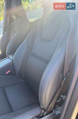 Внедорожник / Кроссовер Volvo XC60 2013 в 
