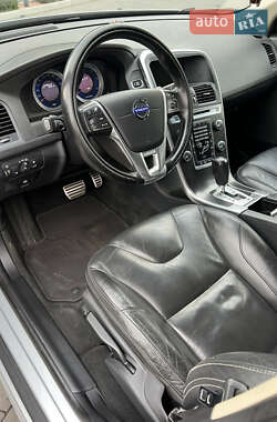 Внедорожник / Кроссовер Volvo XC60 2013 в 