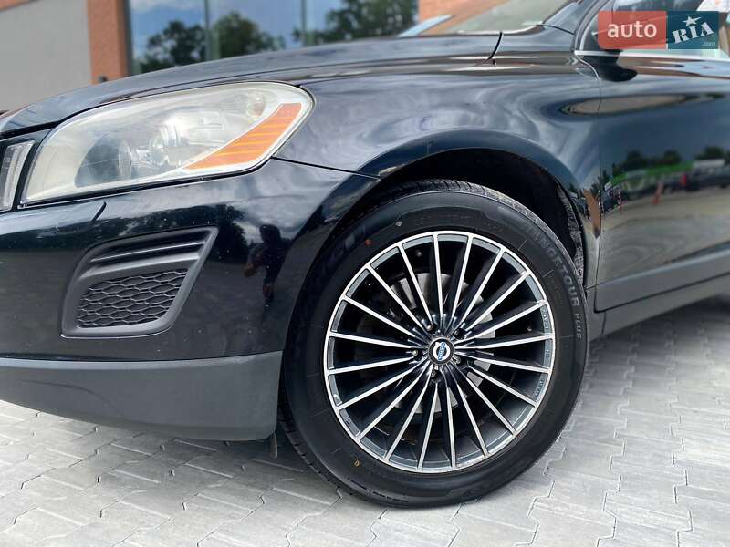 Внедорожник / Кроссовер Volvo XC60 2011 в Киеве