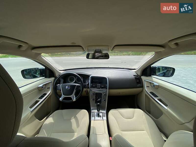 Внедорожник / Кроссовер Volvo XC60 2011 в Киеве