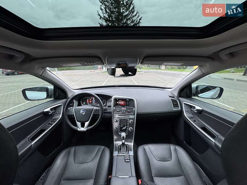Внедорожник / Кроссовер Volvo XC60 2016 в Луцке