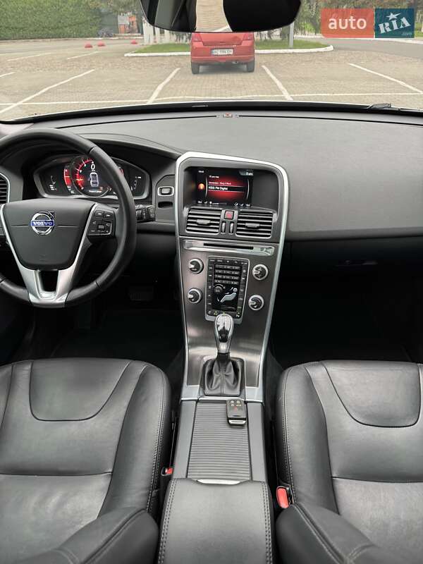 Внедорожник / Кроссовер Volvo XC60 2016 в Луцке