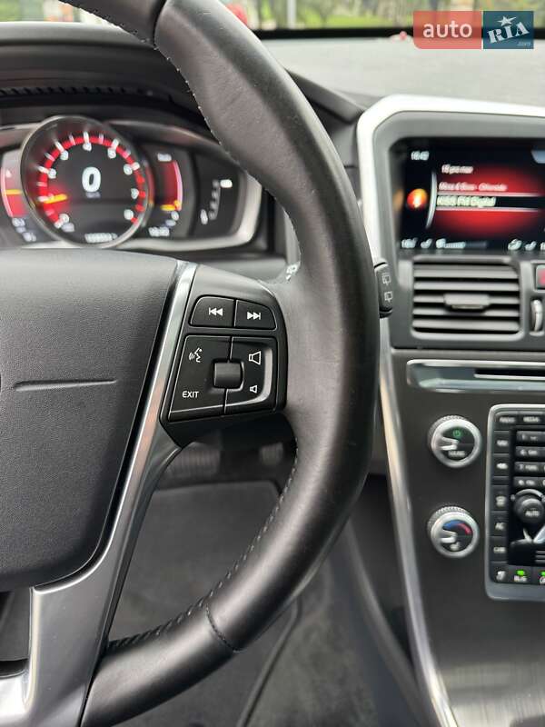 Внедорожник / Кроссовер Volvo XC60 2016 в Луцке