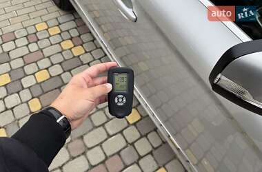 Внедорожник / Кроссовер Volvo XC60 2016 в 