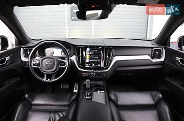 Внедорожник / Кроссовер Volvo XC60 2019 в 