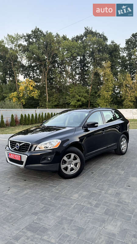 Внедорожник / Кроссовер Volvo XC60 2010 в 