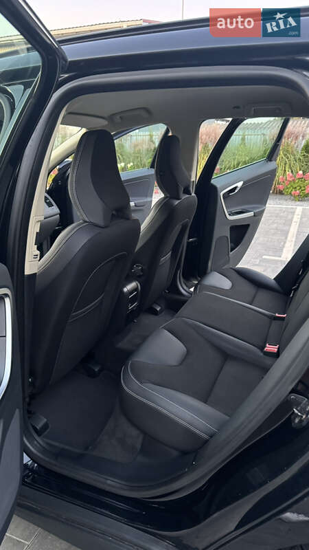 Внедорожник / Кроссовер Volvo XC60 2010 в Луцке