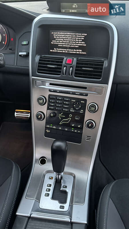 Внедорожник / Кроссовер Volvo XC60 2010 в Луцке