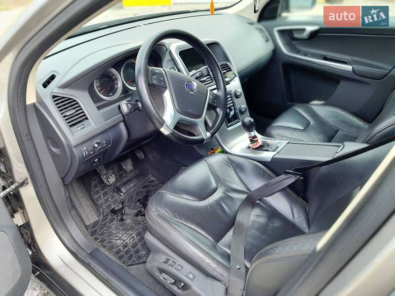 Внедорожник / Кроссовер Volvo XC60 2013 в Бродах