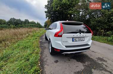 Внедорожник / Кроссовер Volvo XC60 2012 в 