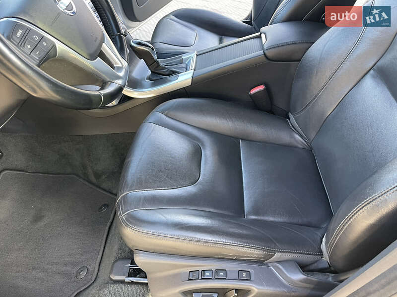 Внедорожник / Кроссовер Volvo XC60 2013 в Владимире фото 10 Внедорожник / Кроссовер Volvo XC60 2013 в Владимире