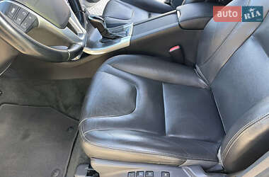 Внедорожник / Кроссовер Volvo XC60 2013 в 