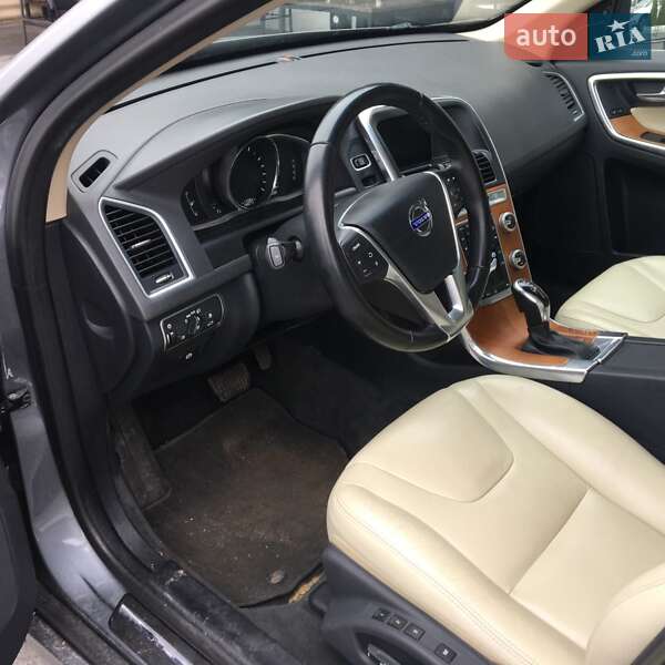 Внедорожник / Кроссовер Volvo XC60 2016 в Житомире