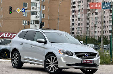 Внедорожник / Кроссовер Volvo XC60 2015 в 