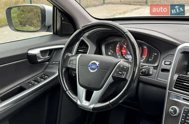 Внедорожник / Кроссовер Volvo XC60 2015 в 