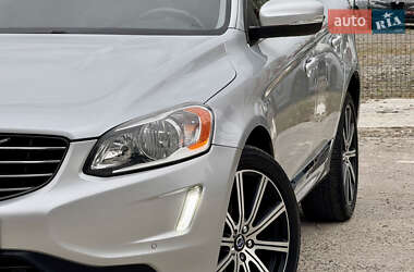 Внедорожник / Кроссовер Volvo XC60 2015 в 
